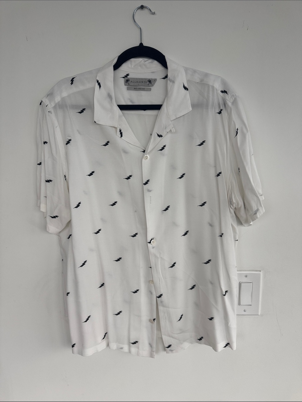 AllSaints White Short-Sleeve Button-Down Shirt with Black Bolt Print